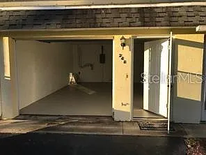 2 bed, 2.0 bath, 712 sqft, $1,800 — Photo 2