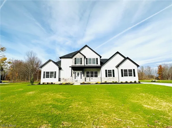 3708 Saint James Way, Youngstown, OH 44514