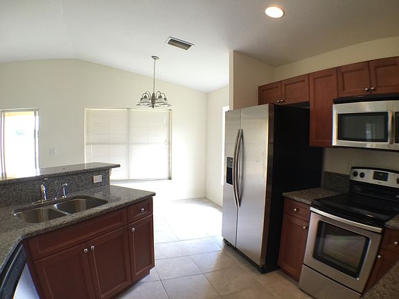 4th image of 11311 Coconut Island Dr