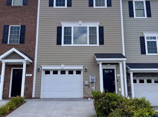 573 Spring Oaks Dr, Rockingham, VA 22801