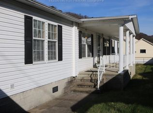 155 Elm Street, East Bank, WV 25067