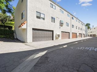 9531 Via Salerno #33, Burbank, CA 91504