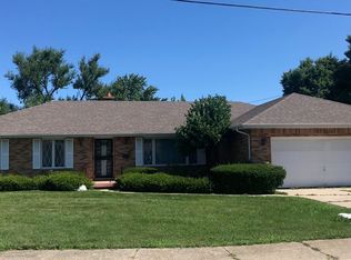 1040 Bonner Ave, Aurora, IL 60505