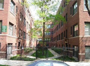 628 W Surf St APT 2B, Chicago, IL 60657