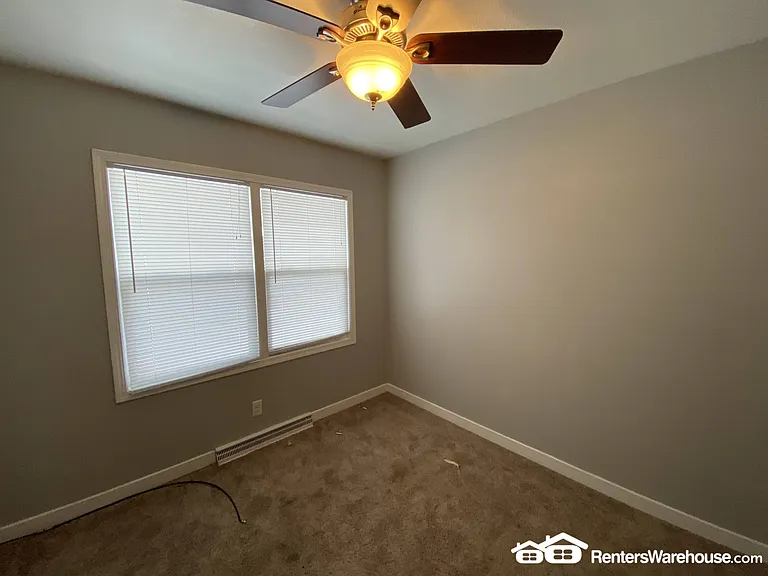 1417 Cummins Pkwy — Photo 10