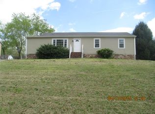 8819 Rainwater Rd, North Chesterfield, VA 23237
