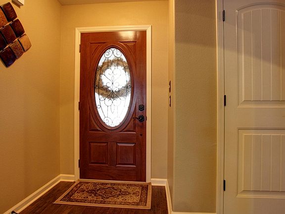 3rd image of 709 Mimosa Ct