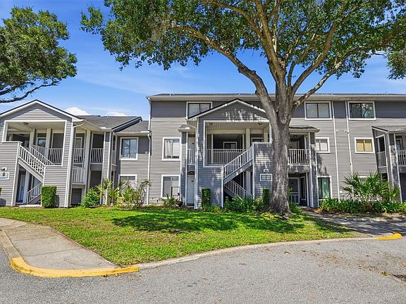 3rd image of 2216 STONINGTON AVENUE #2216