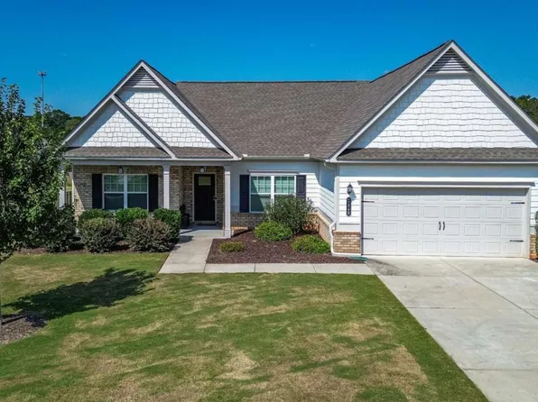 1220 Day Dr, Bogart, GA 30622