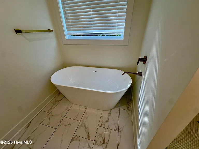 213 Myrtle Ave — Photo 27