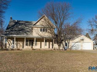 300 Nidaros Ave, Baltic, SD 57003