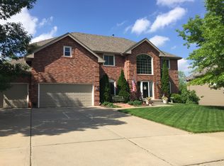 16616 Jones St, Omaha, NE 68118