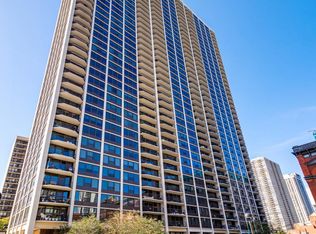 1560 N Sandburg Ter APT 2403J, Chicago, IL 60610