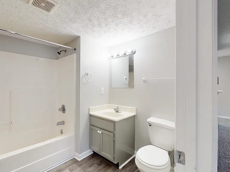Brandy View Apartments — Photo 6