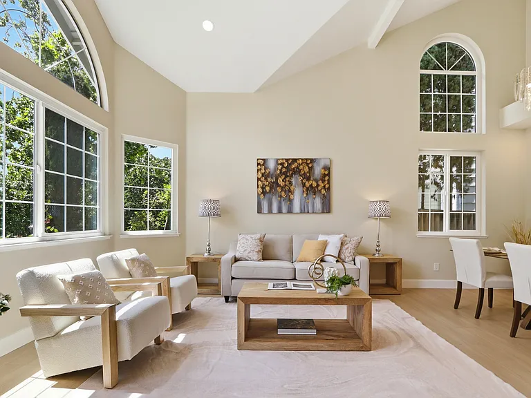 1290 Notting Hill Dr — Photo 4