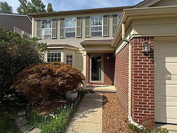 3rd image of 3621 Weeburn Ct