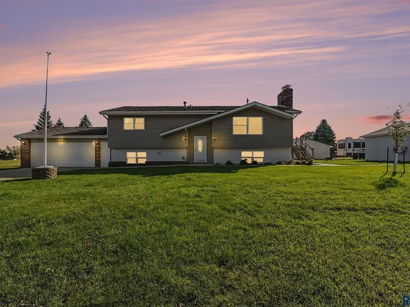 3800 S Ellis Rd, Sioux Falls, SD 57106