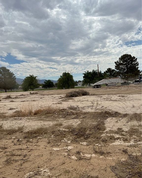 1st image of 2861 Spy Glass Ave