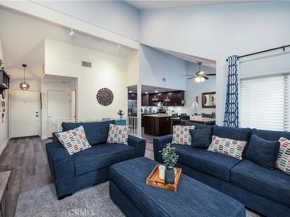 386 S Via La Canada #37, Orange, CA 92869