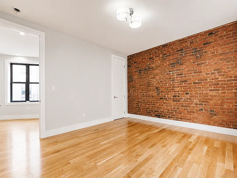 618 Academy St #4A — Photo 9