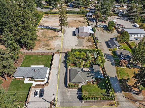 5th image of 6901 44th Avenue E