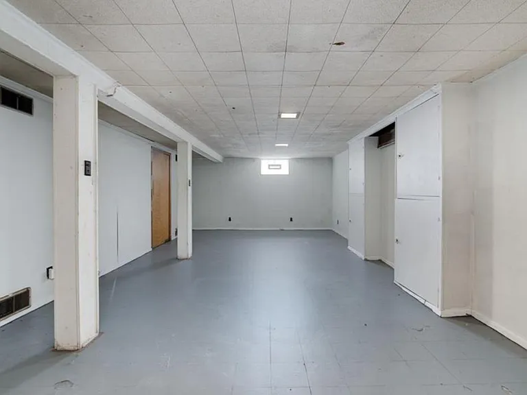 232 Cameron Rd — Photo 17