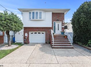 24 Crystal St, North Arlington, NJ 07031