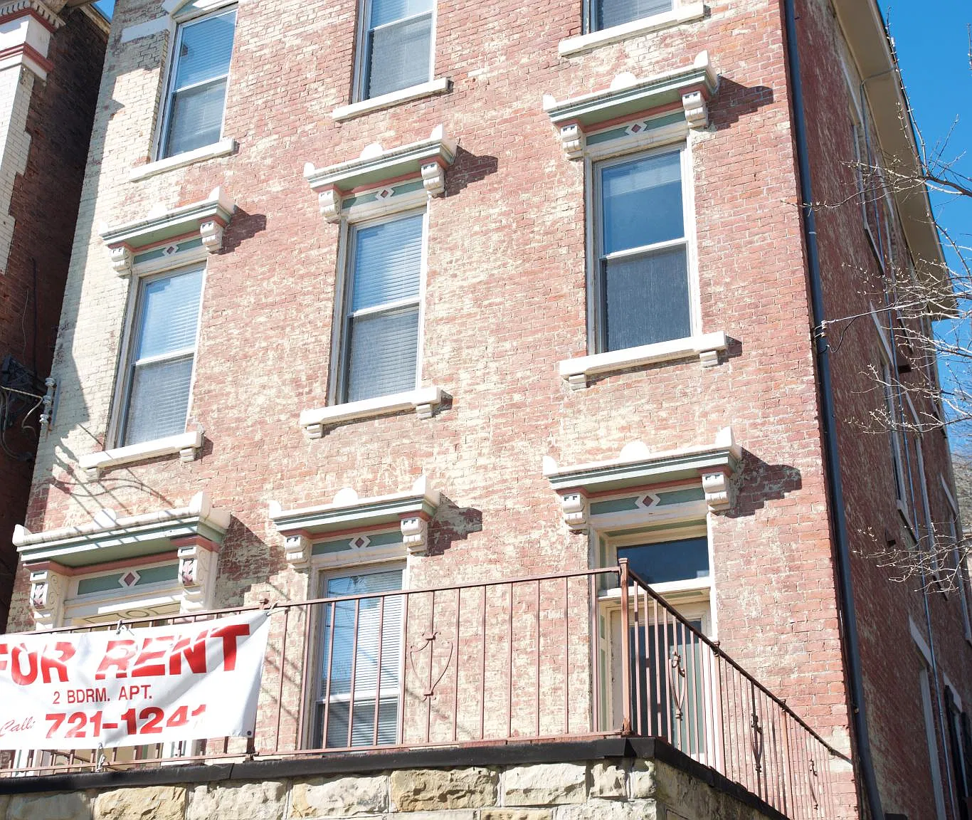 2 bed, 1.5 bath, 1500 sqft, $2,500 — Photo 1