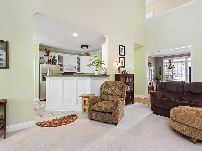 2828 Waterpointe Cir — Photo 13