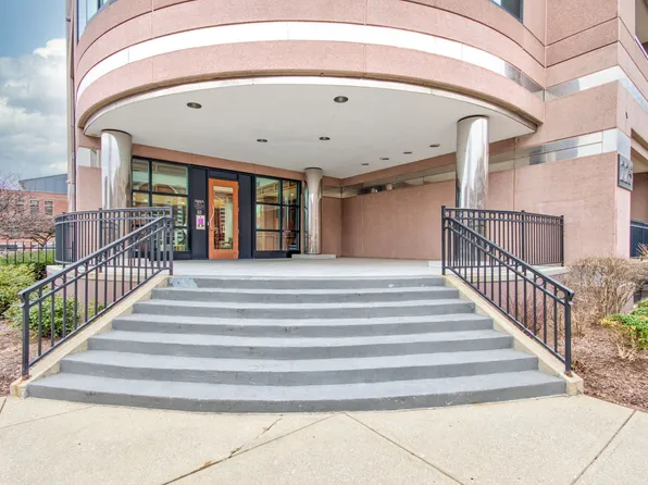 225 N New Jersey St APT 41, Indianapolis, IN 46204