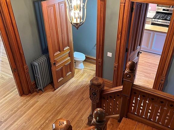 4th image of 206 S Huron St #1