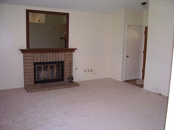 3rd image of 24482 Liolios Way