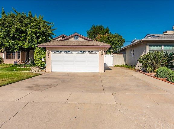 2nd image of 10128 Gloria Ave