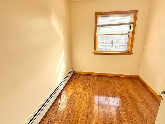 4th image of 20941 41st Ave Floor 3