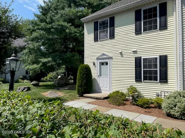 33 Talbot Ln APT 17, Greenwich, CT 06830