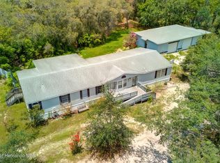 10407 Trouble Creek Ln, Weeki Wachee, FL 34614