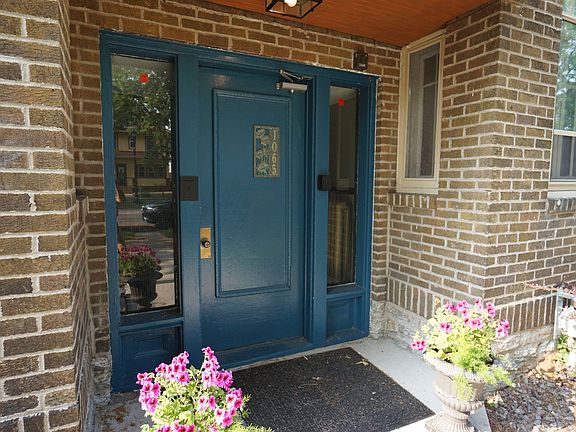3rd image of 1065 Selby Ave APT 7