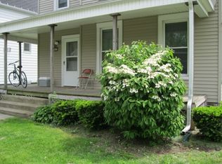 607 W White St, Champaign, IL