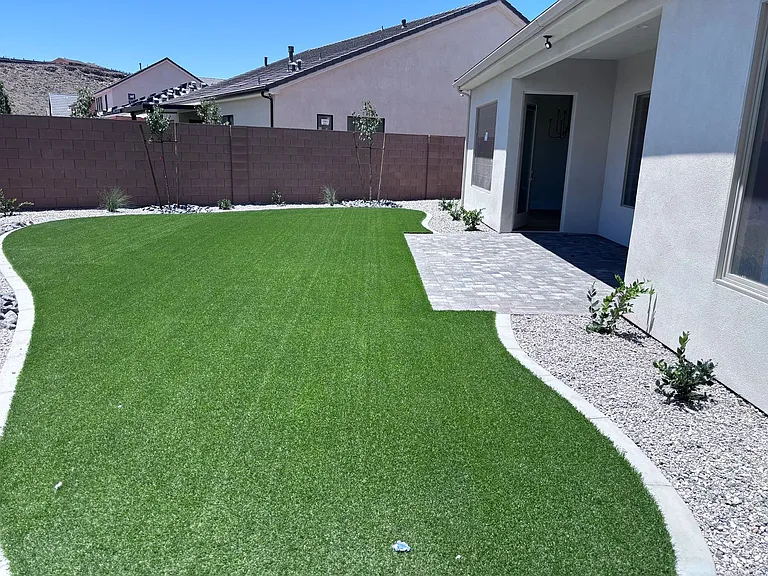 2836 E Creek Side Ct — Photo 3