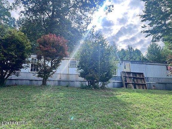 2nd image of 130 Gentry Ln