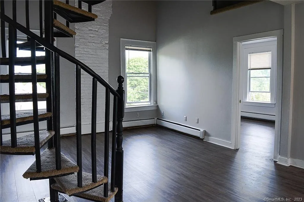 2 bed, 980 sqft, $1,850 — Photo 3