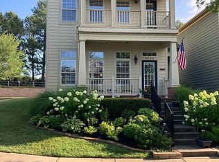2558 E Frontier Elm Dr, Fayetteville, AR 72703