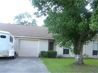 5302 Novak Ln, Danbury, TX 77534