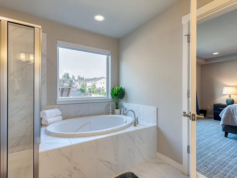 Spa like bathtub to relax and rejuvenate from a hard day exploring the NW or work