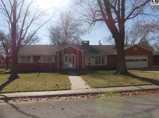 105 Downing Rd, Hutchinson, KS 67502