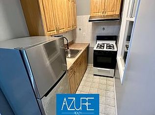 27-38 12th St #2E, Astoria, NY 11102