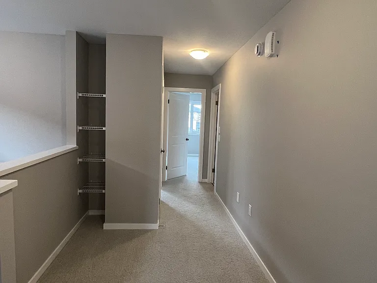 31 Ivy Row #31 — Photo 14