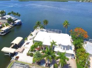 2610 Clyde St, Matlacha, FL 33993