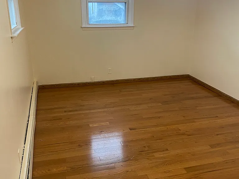 27 Woods Ave #1F — Photo 14