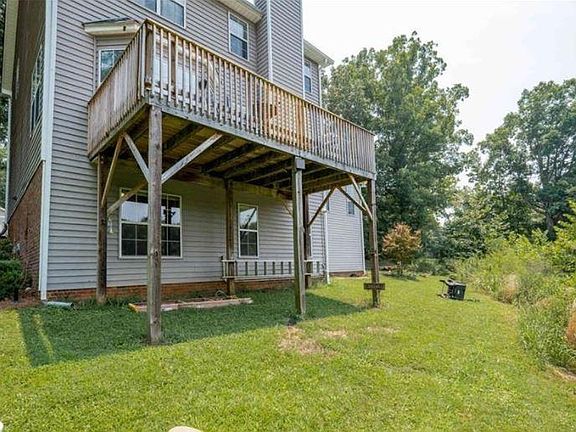 2nd image of 5915 Ryder Ave #1